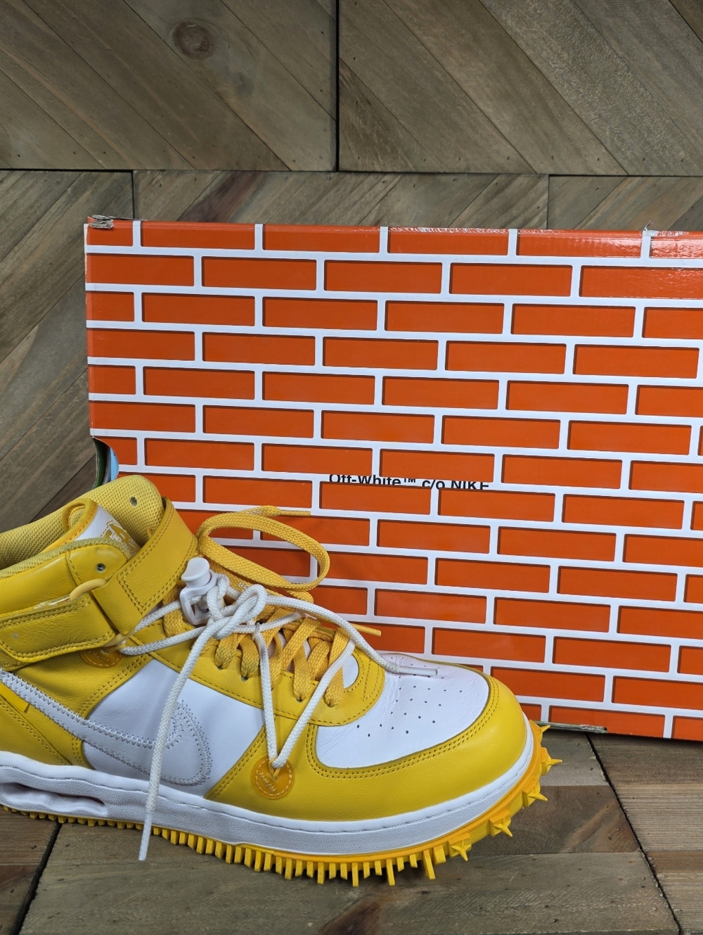 Nike Air Force 1 Mid SP Off-White Varsity Maize Mens Athletic Sneakers Size 12